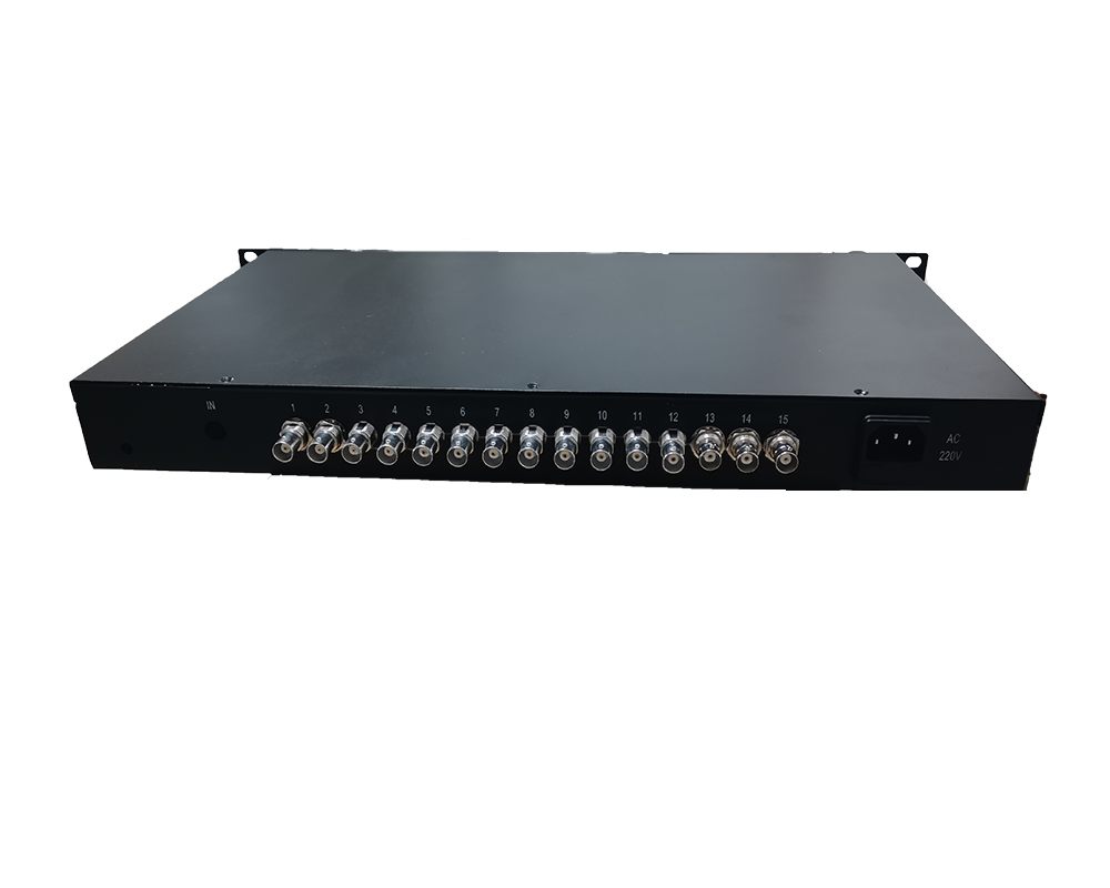 XTS2000 distribution amplifier